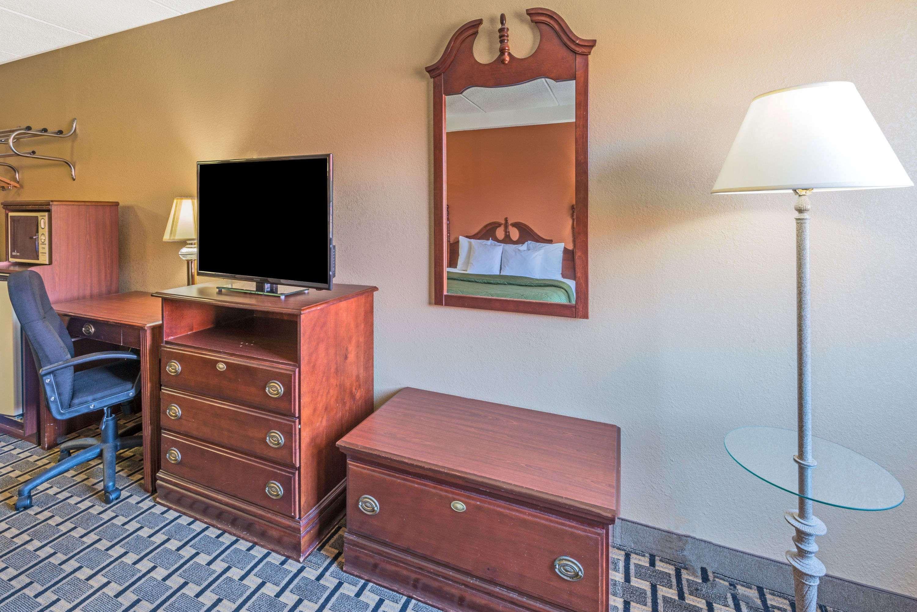 Days Inn By Wyndham Hurstbourne Louisville Kültér fotó